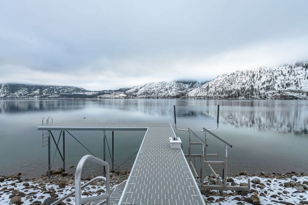 Custom built home  on Lake Chelan, Washington