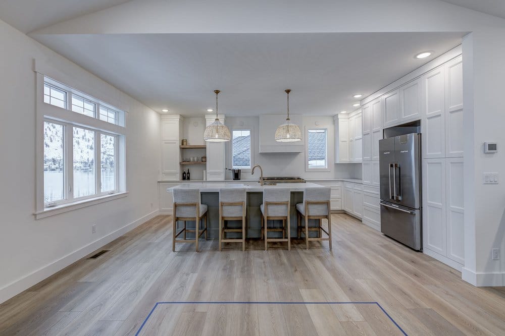 Custom built home  on Lake Chelan, Washington