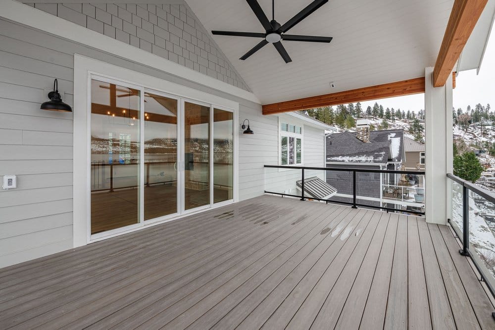 Custom built home  on Lake Chelan, Washington