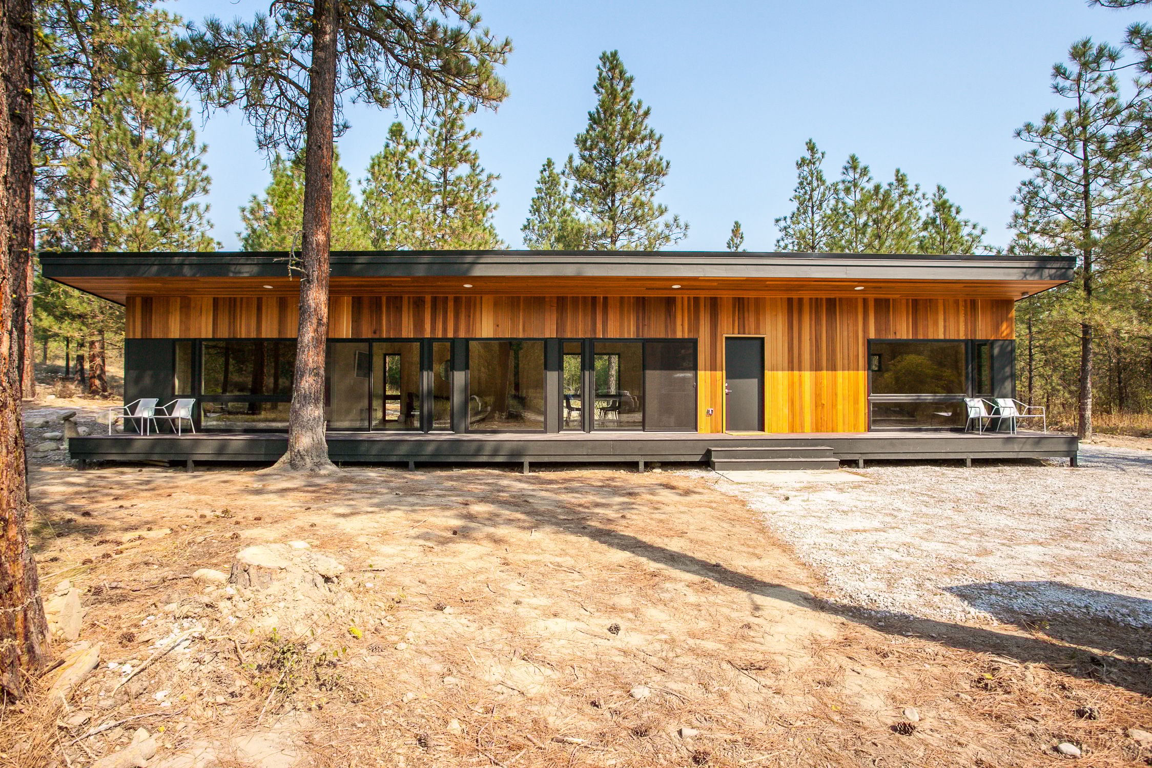 Custom built modern cabin home near Plain, Washington