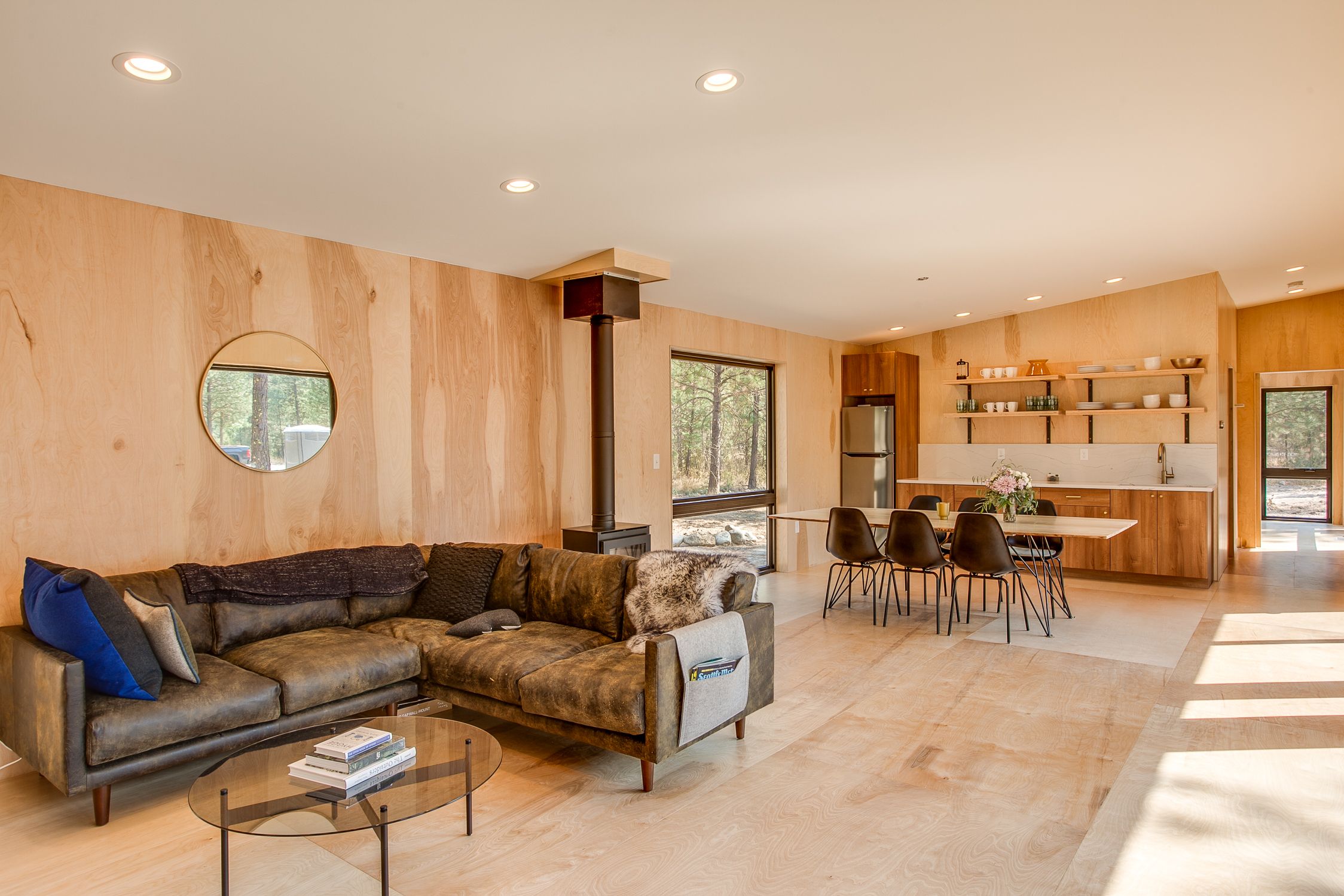 Custom built modern cabin home near Plain, Washington