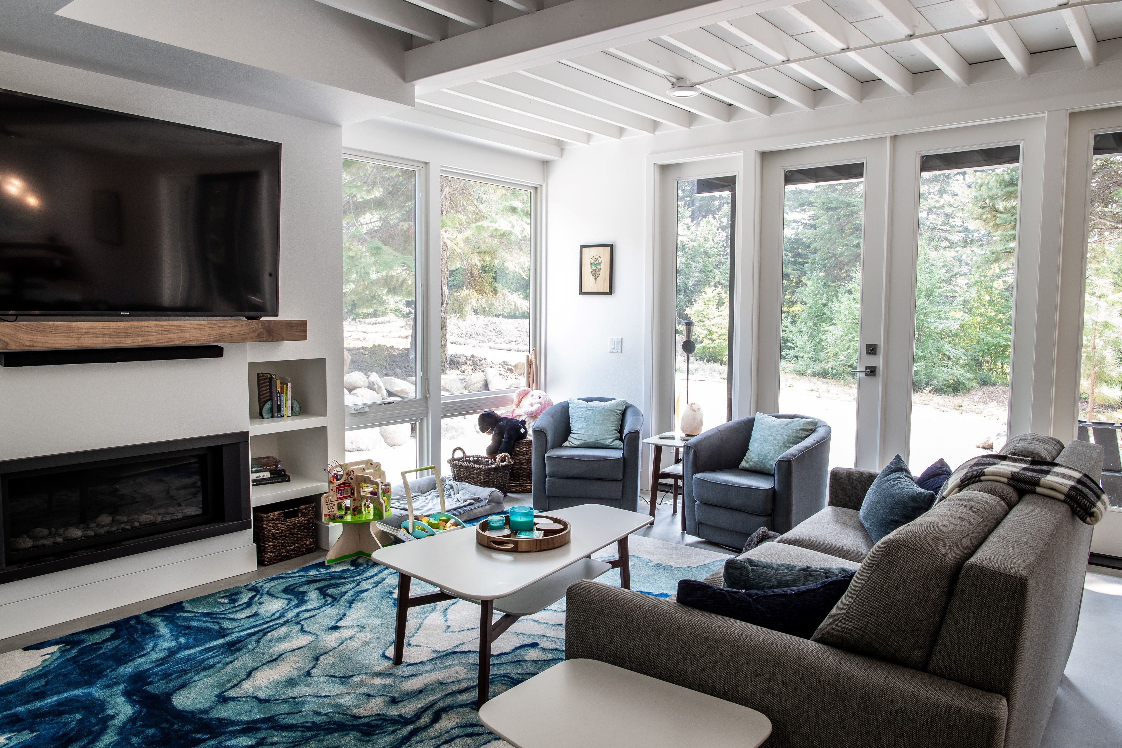Custom built modern chalet home near Leavenworth, Washington