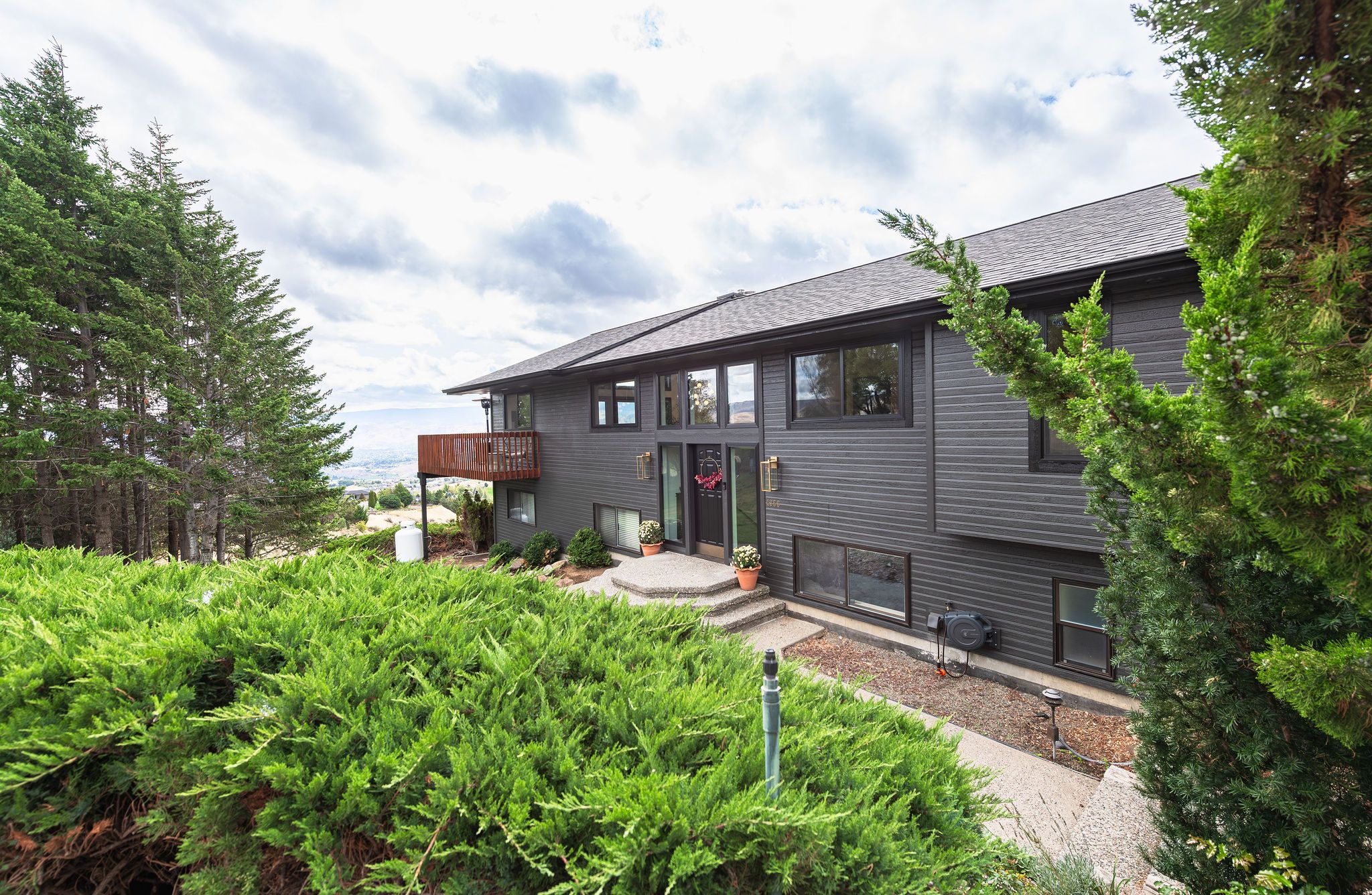 Custom remodeled home  near Wenatchee, Washington